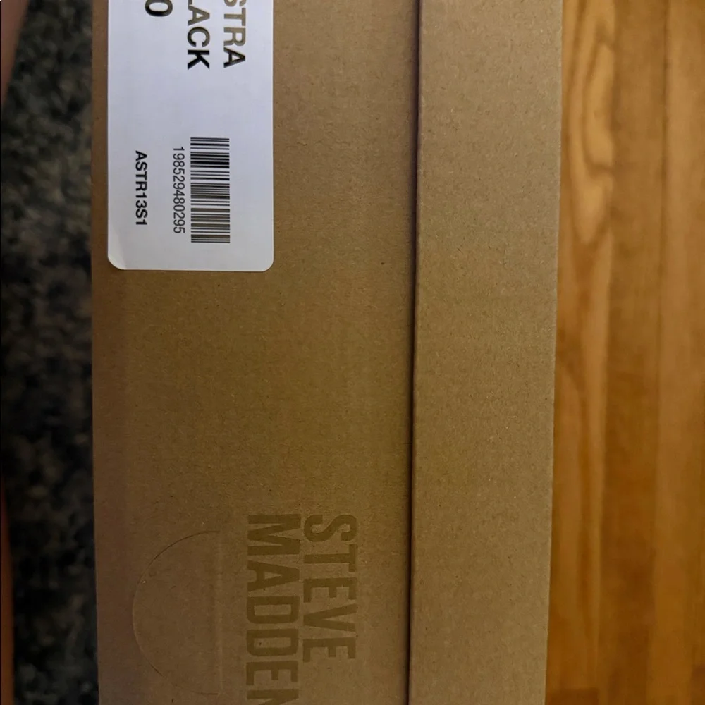 Dolce Vita Kitten Heels - Picture 5 of 5